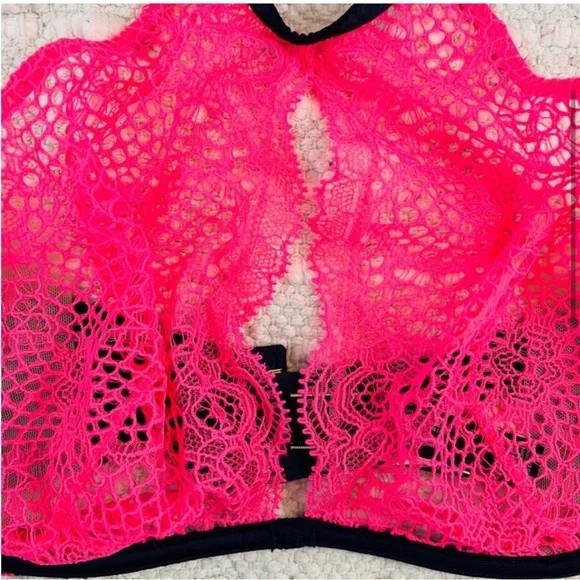 36D/M Rare 2016 Victoria’s Secret Rio Lace Bralette & Cheekini Pantie Set - Picture 5 of 10